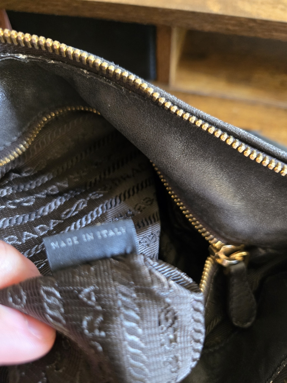 ❗️sold❗️Prada Black Soft Leather Shoulder Bag - Picture 5 of 16